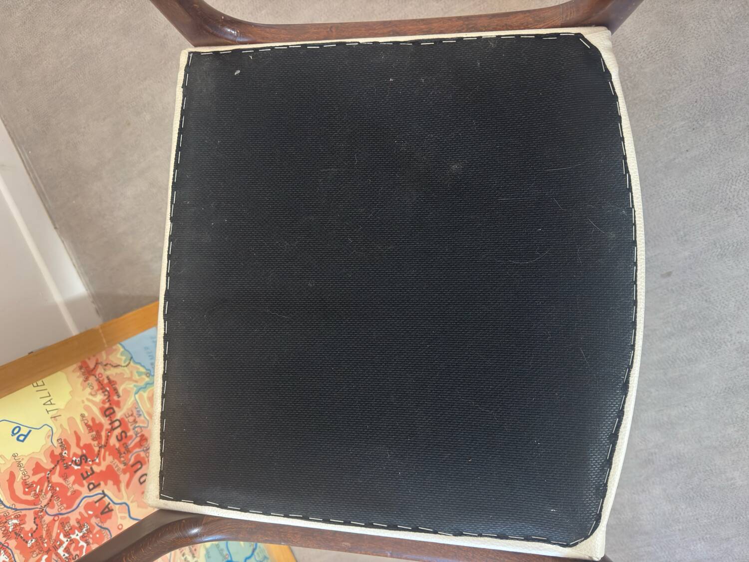 Chaise Baumann traîneau