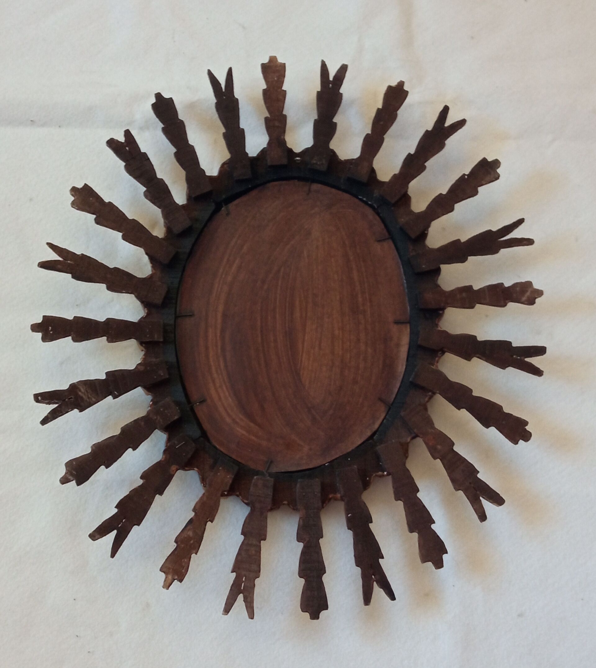 Sun mirror in gilded wood, 60x52 cm