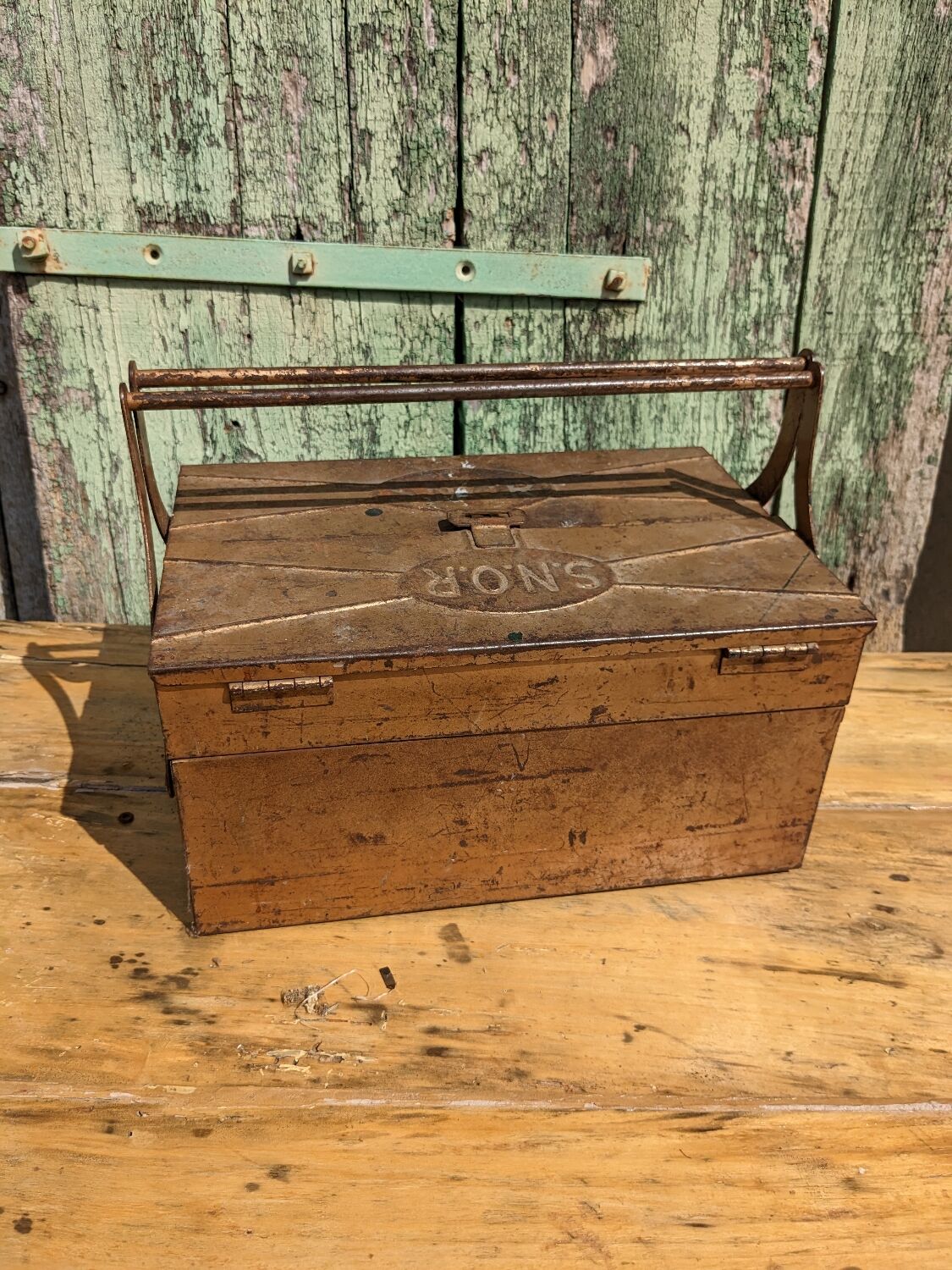 Boîte à outils SNOR des années 40