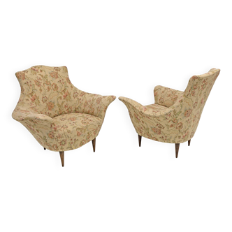 Pair of Manta Mid-Century Modern Italian Armchairs, 1950s