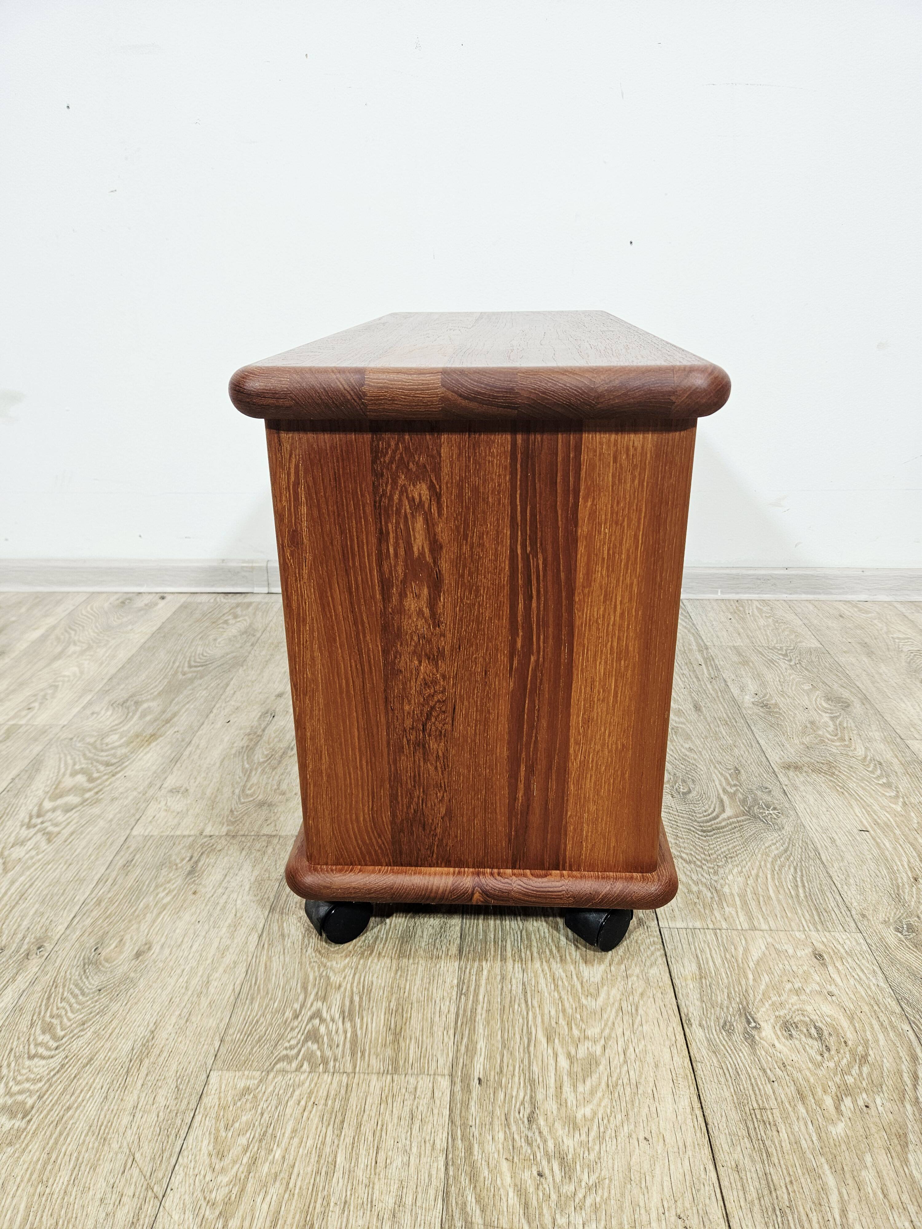 Meuble TV/Hi-Fi en teck unique – années 1970.