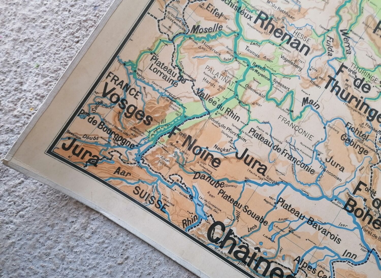 Old Vidal Lablache school map of Germany n°27.