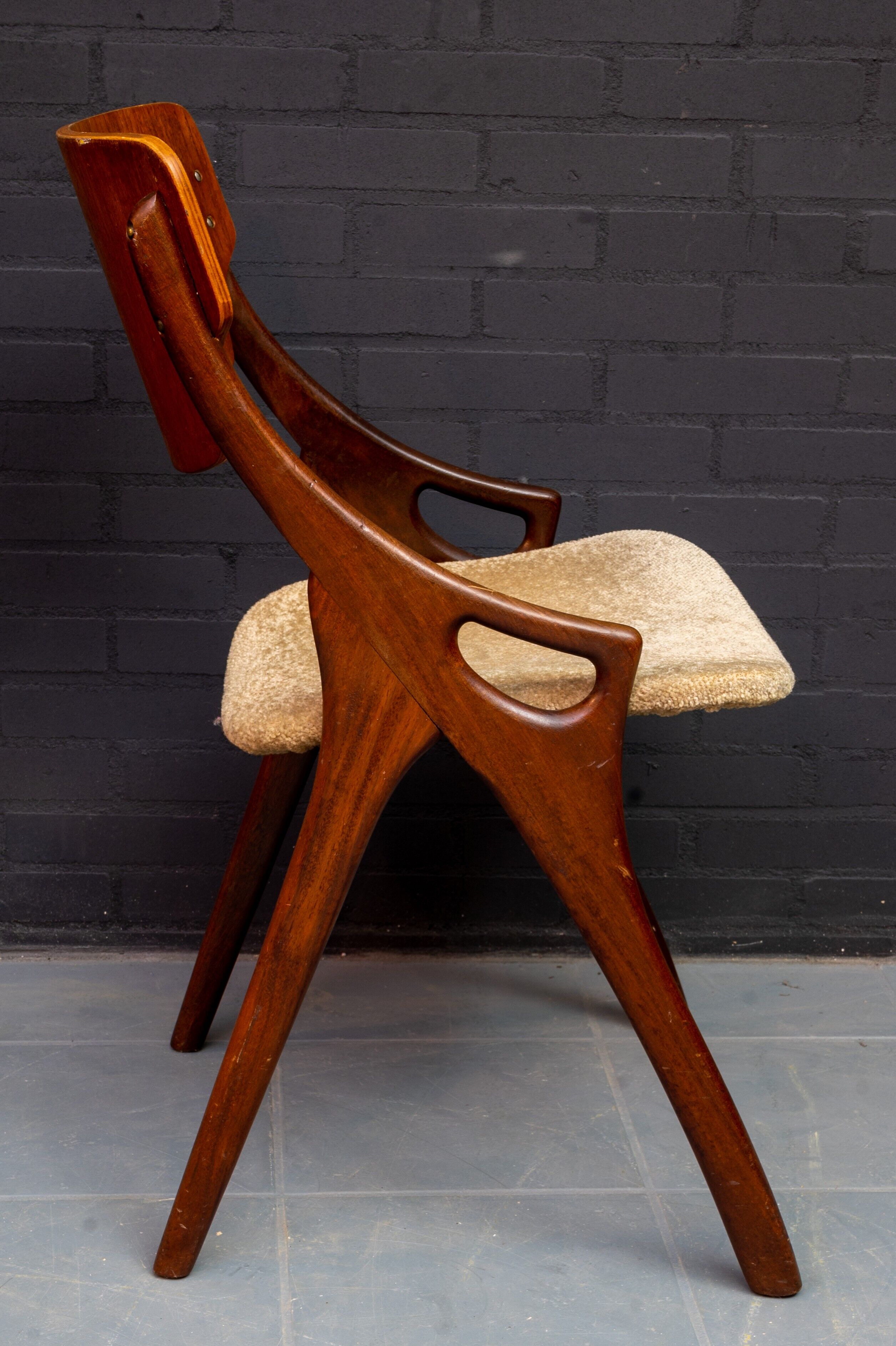 Set of 2 dining room chairs by Arne Hovmand Olsen for Mogens Kold, 1960s