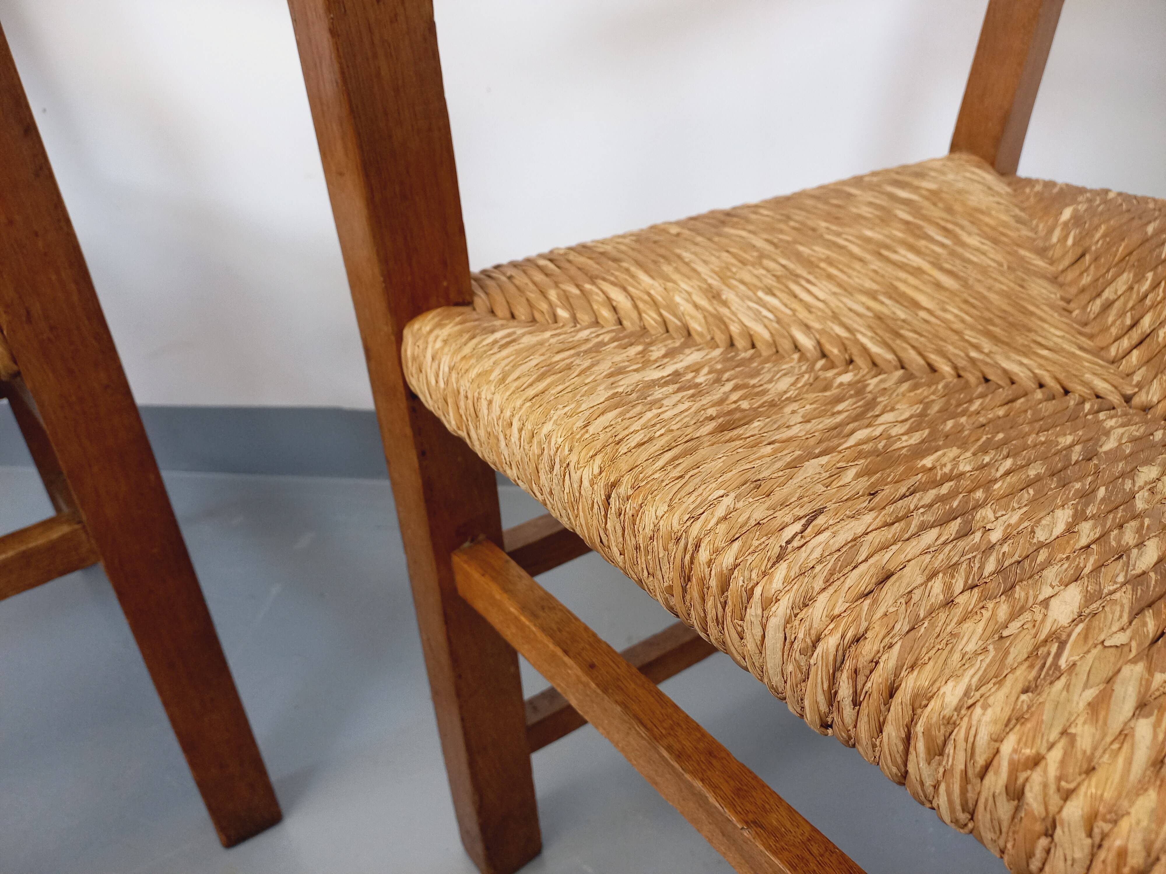 Set of 2 vintage brutalist armchairs in oak wood and straw