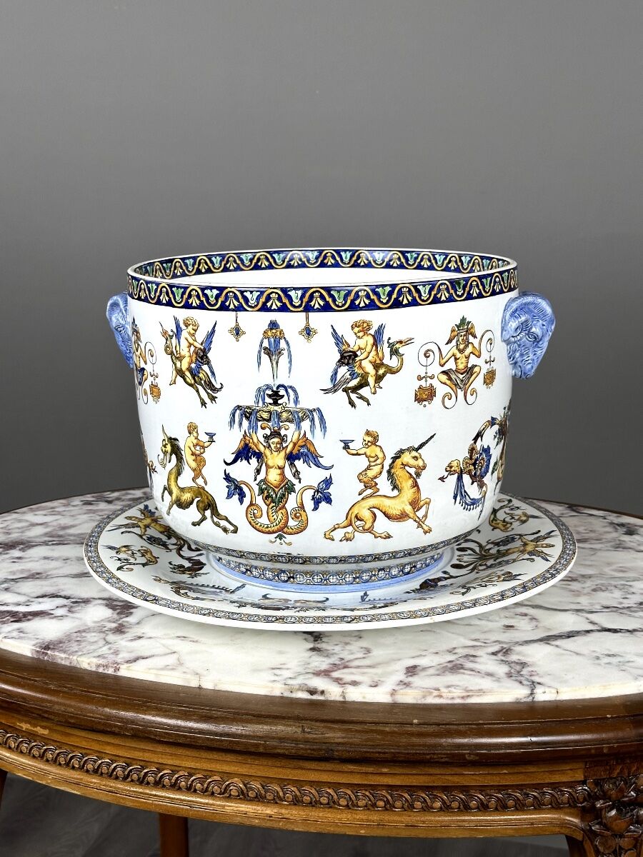 Cache-pot et son présentoir Gien, Collection Renaissance, XXe Siècle