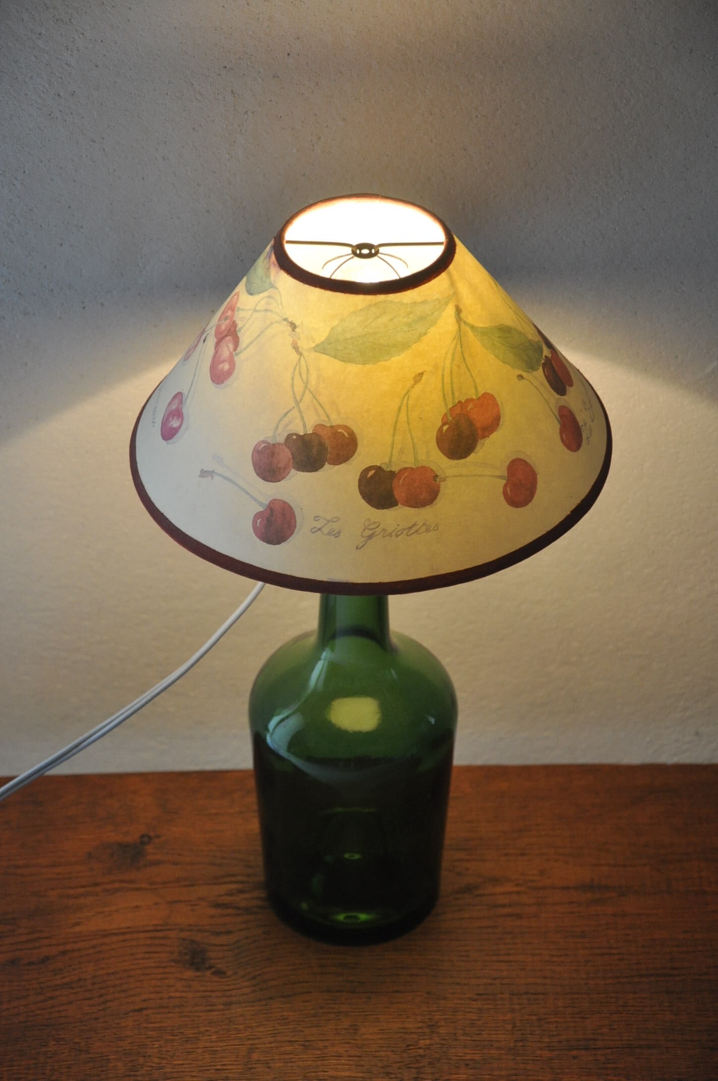 Lampe bouteille en verre vert