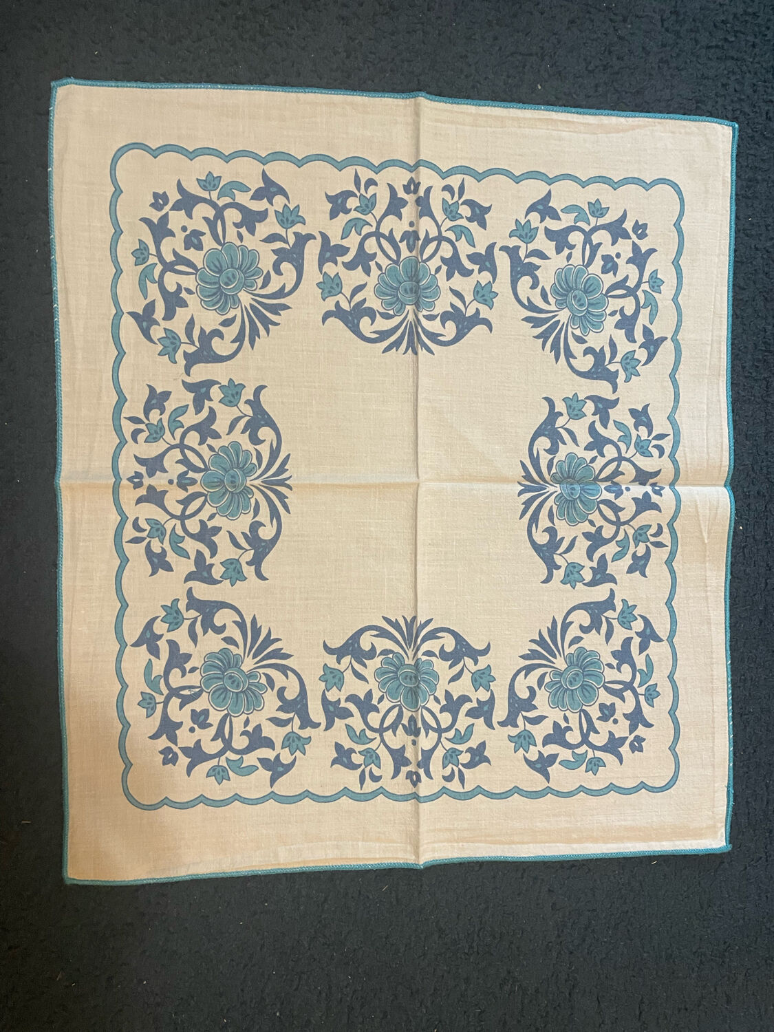 8 serviettes de table Françoise Saget