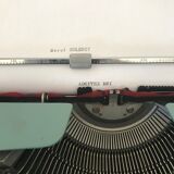 Olivetti Lettera 32 Typewriter