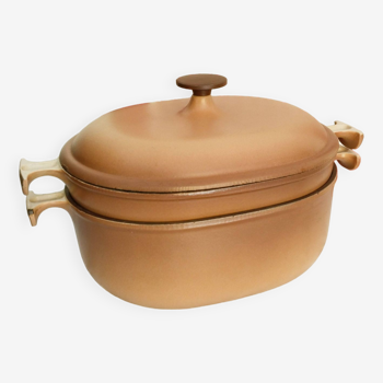 Le Creuset Casserole and dish in brown enameled cast iron, Enzo Mari La Mama, number 25