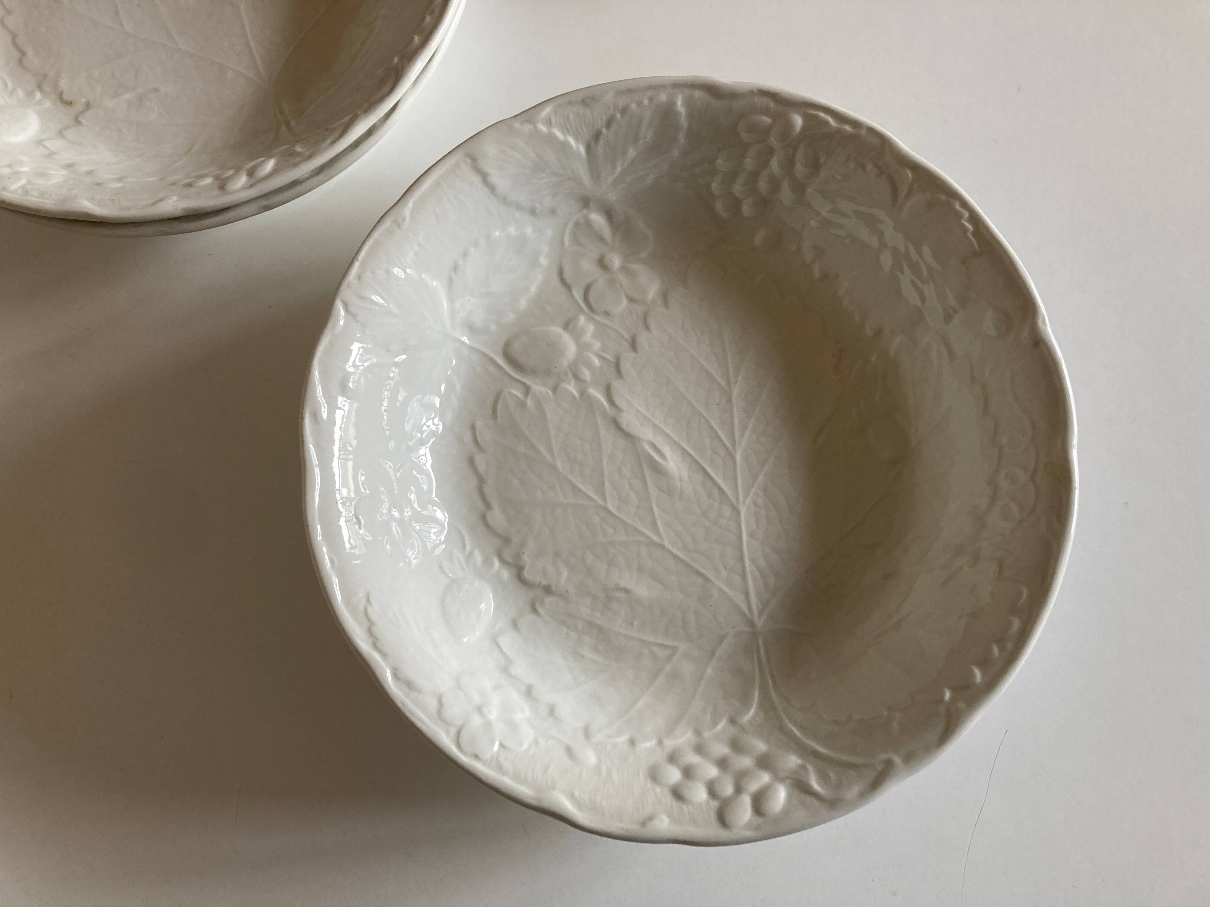 Set of 6 Burleigh Davenport English earthenware cap plates with vine leaf and strawberry relief