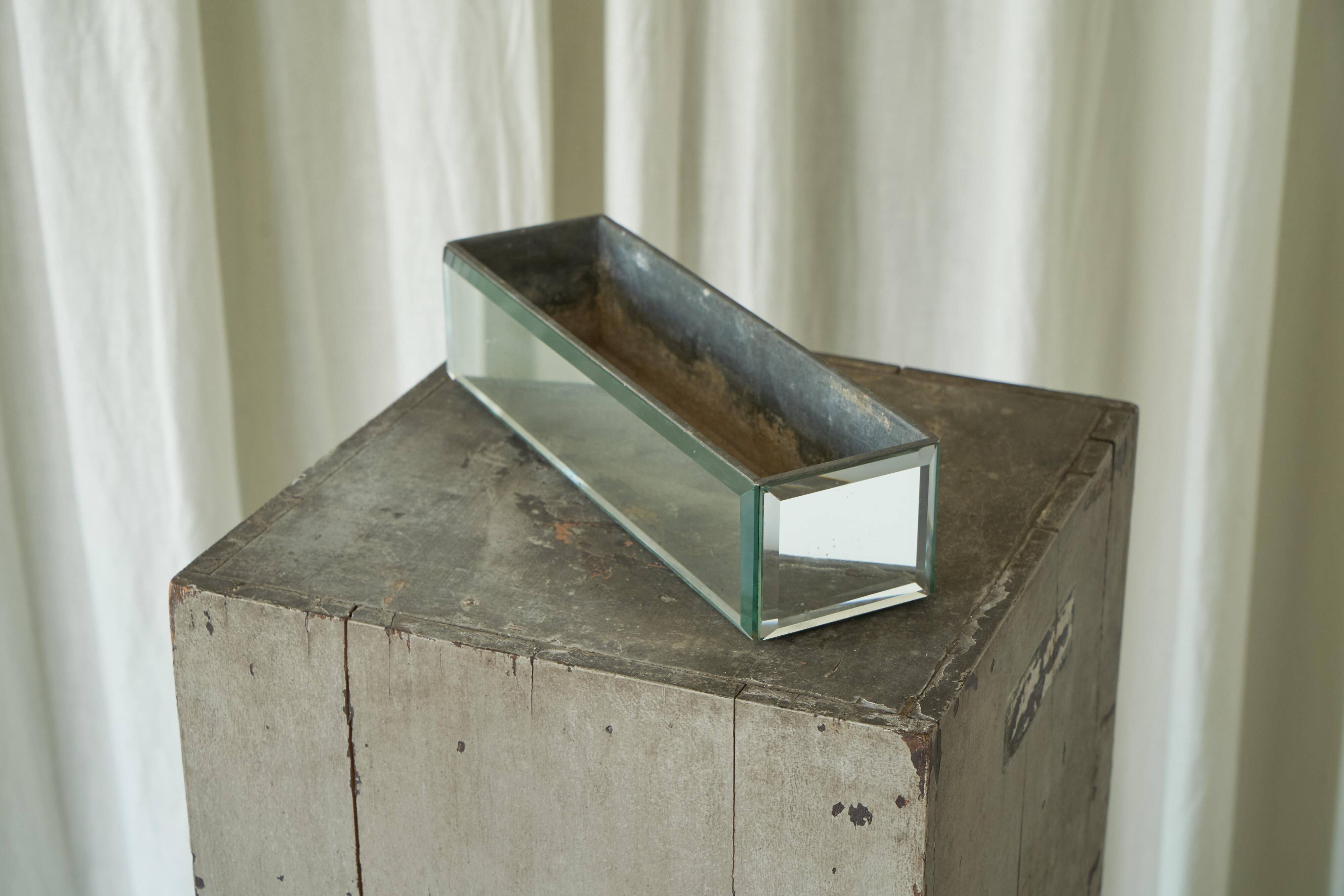 Art Deco vase in faceted mirrored glass, 1930s