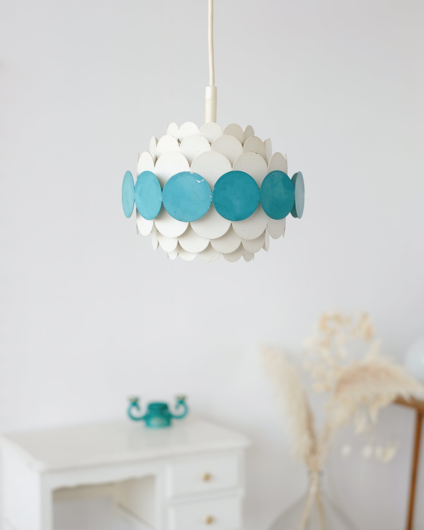 Vintage pendant lamp in white and green metal