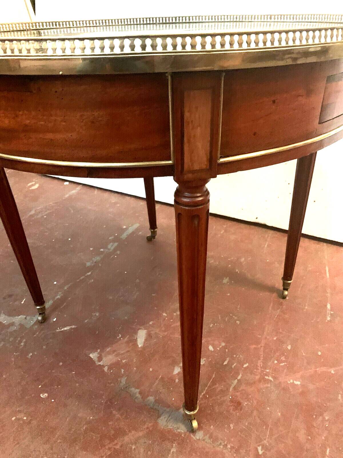 Louis XVI style hot water bottle table in mahogany and 20th century marble