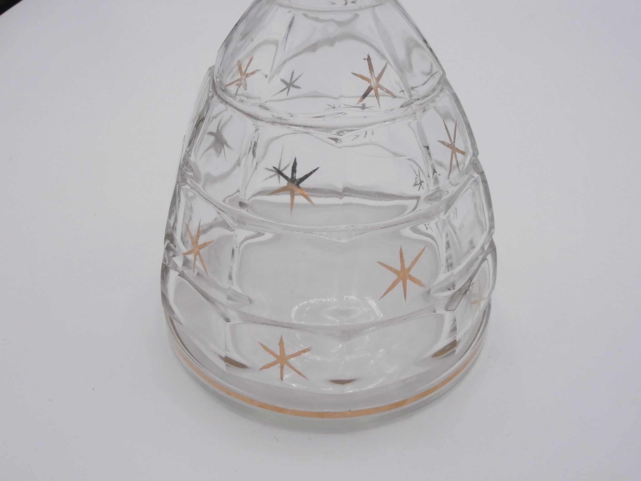 Carafe in glass faceted with Cap