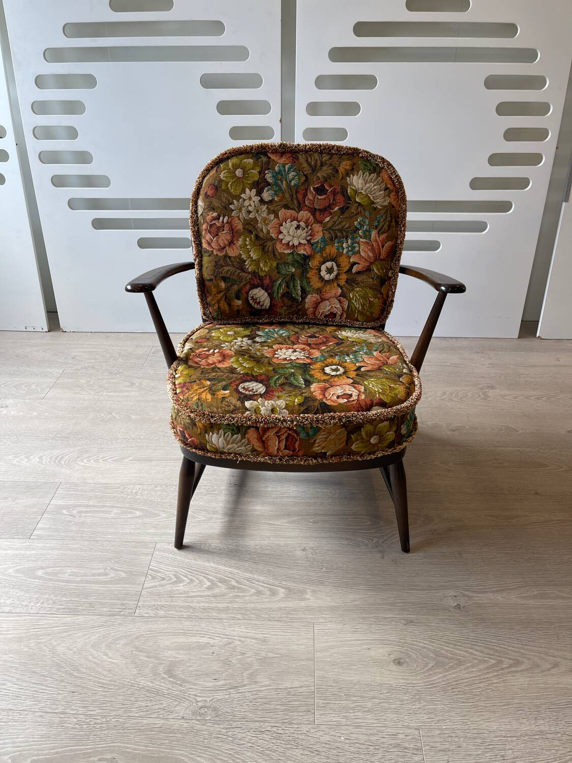 Ercol armchair, Windsor model