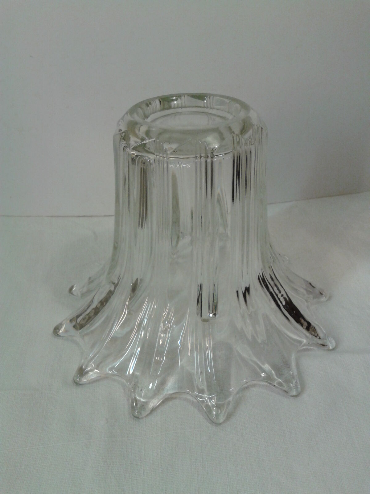 Vintage blown glass form Corolla vase