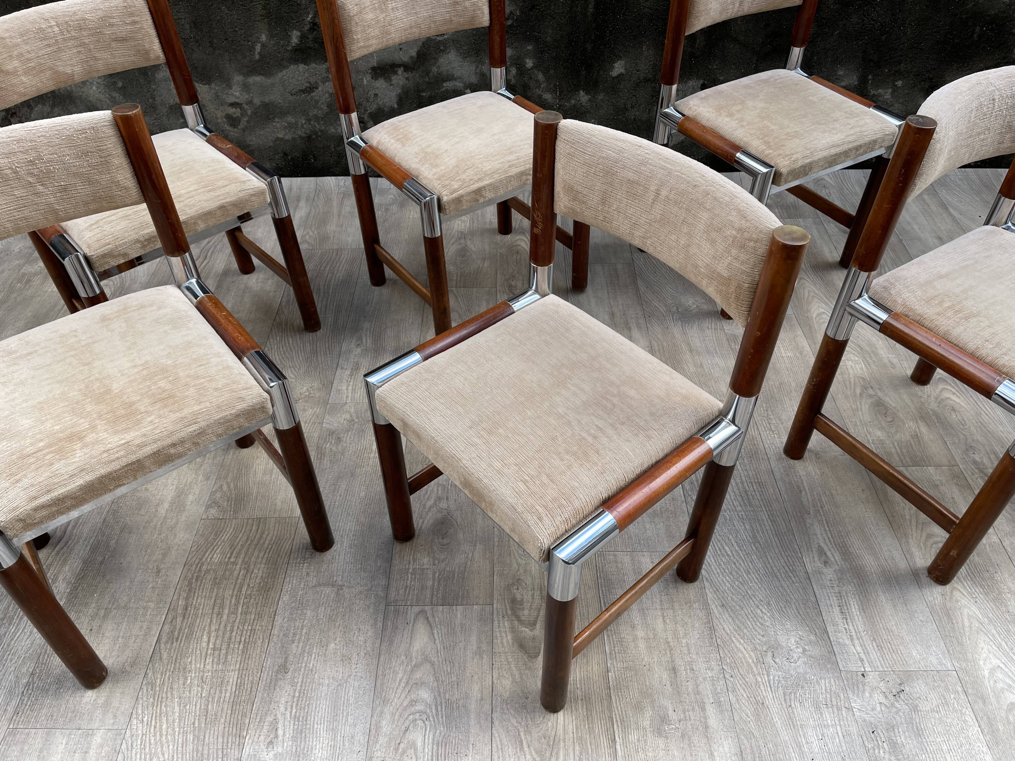 6 vintage chairs in wood, metal and fabric