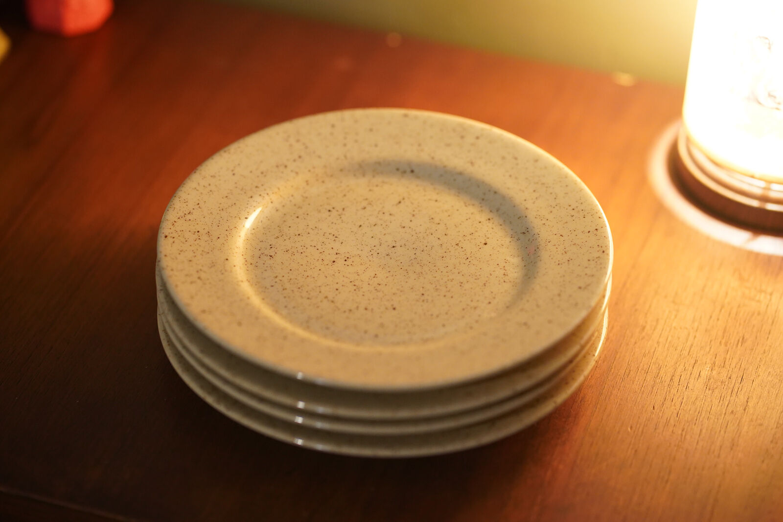 4 vintage dessert plates