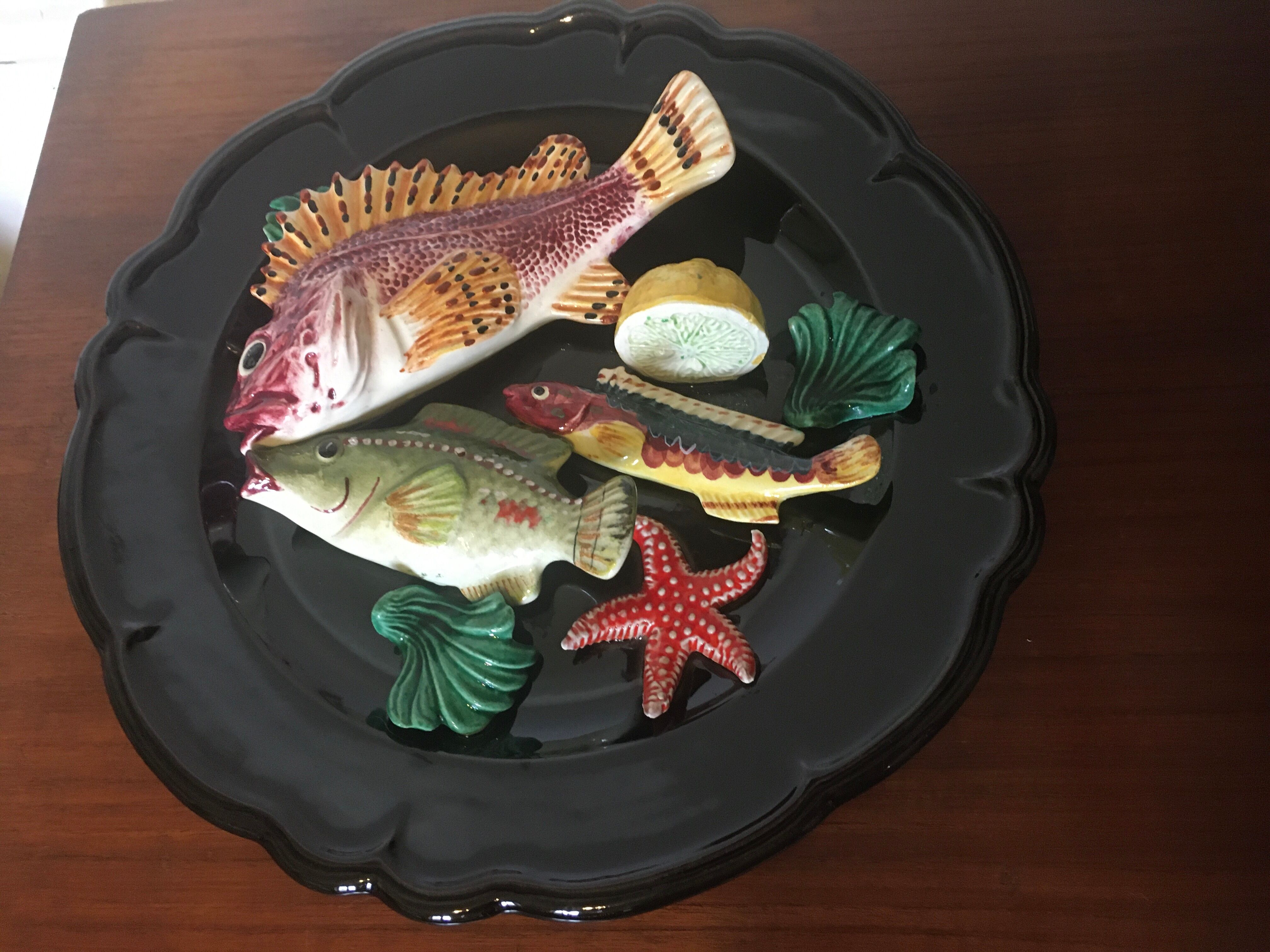 Ceramic dish trompe l'oeil