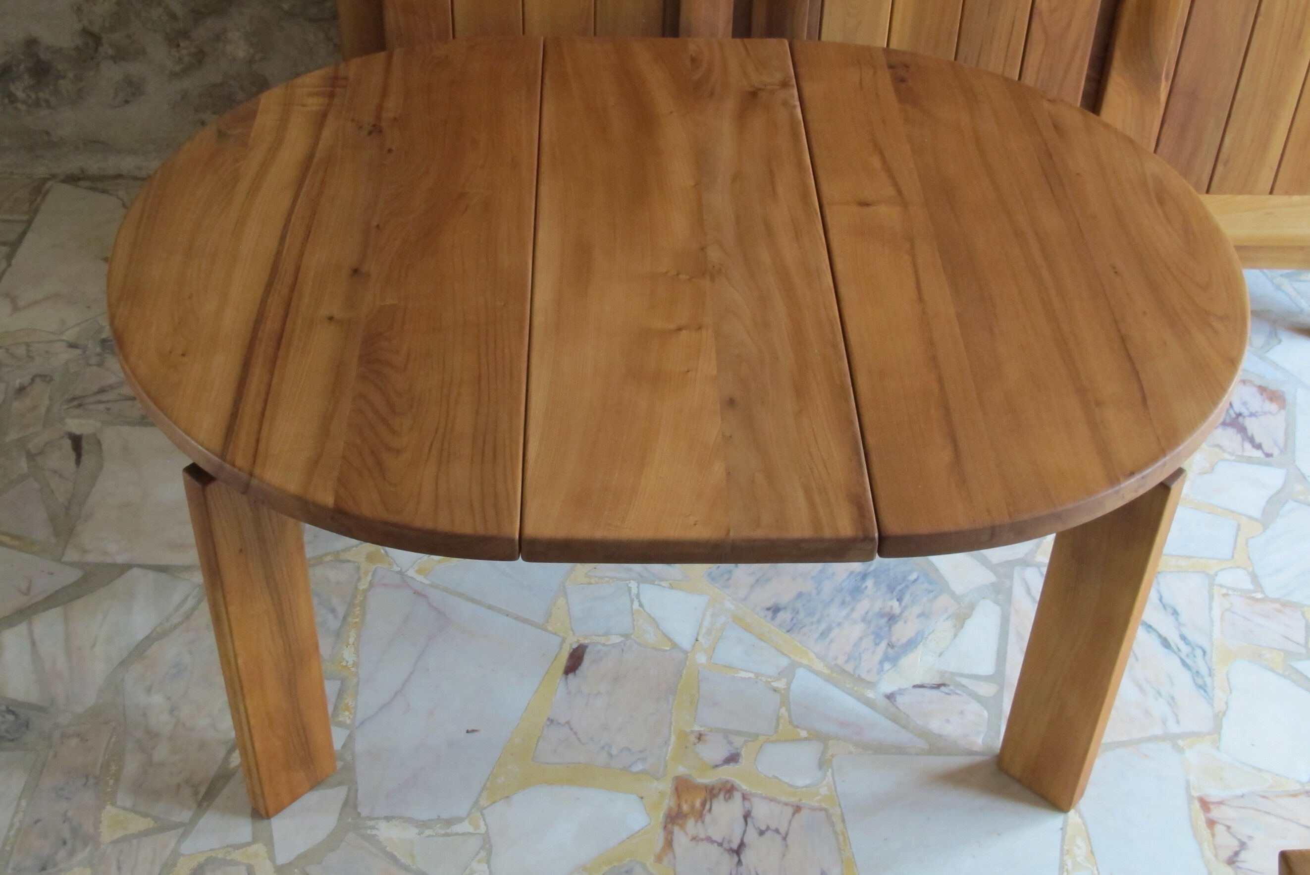 Table ronde à rallonge orme massif huilé Regain