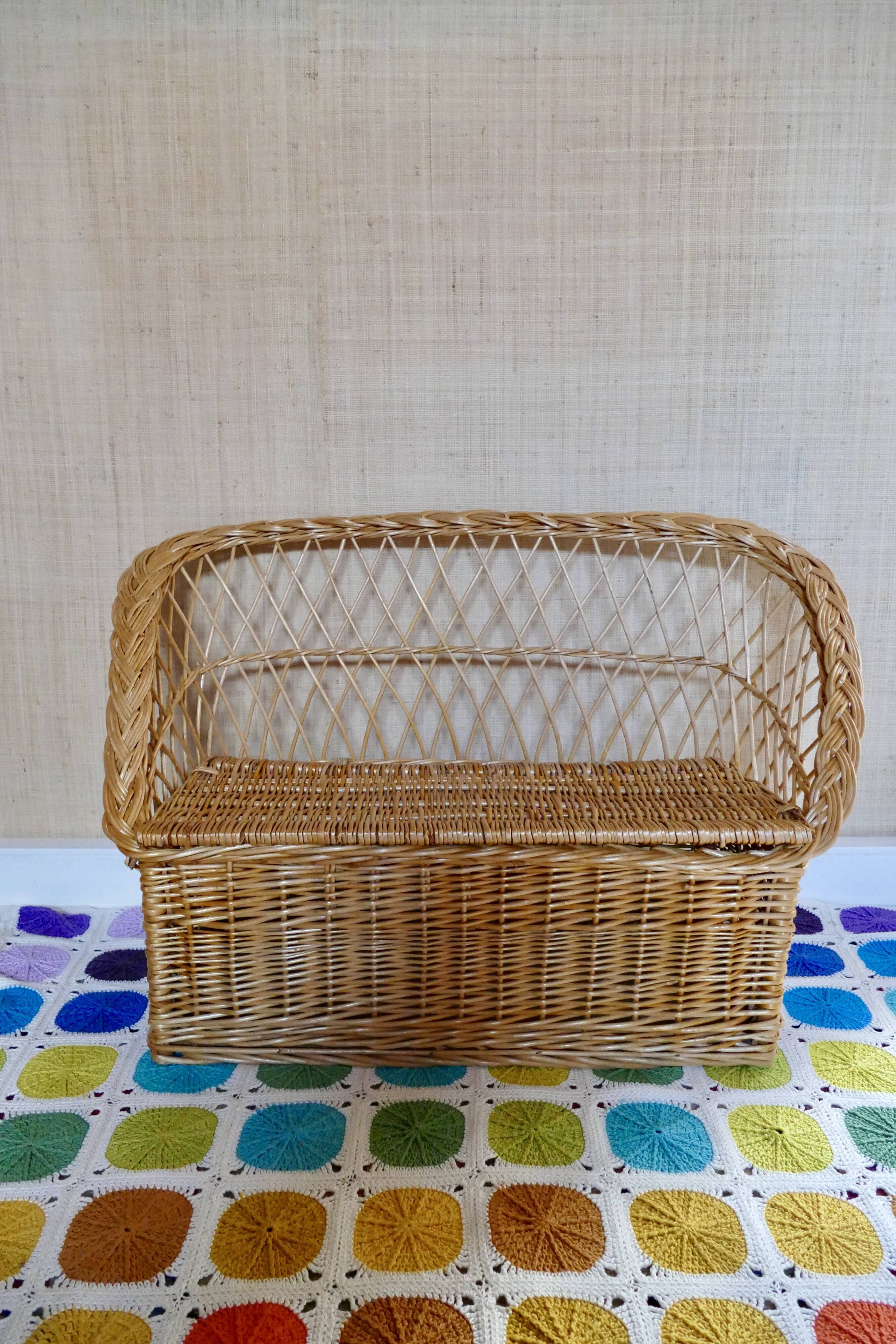Banquette - coffre en rotin