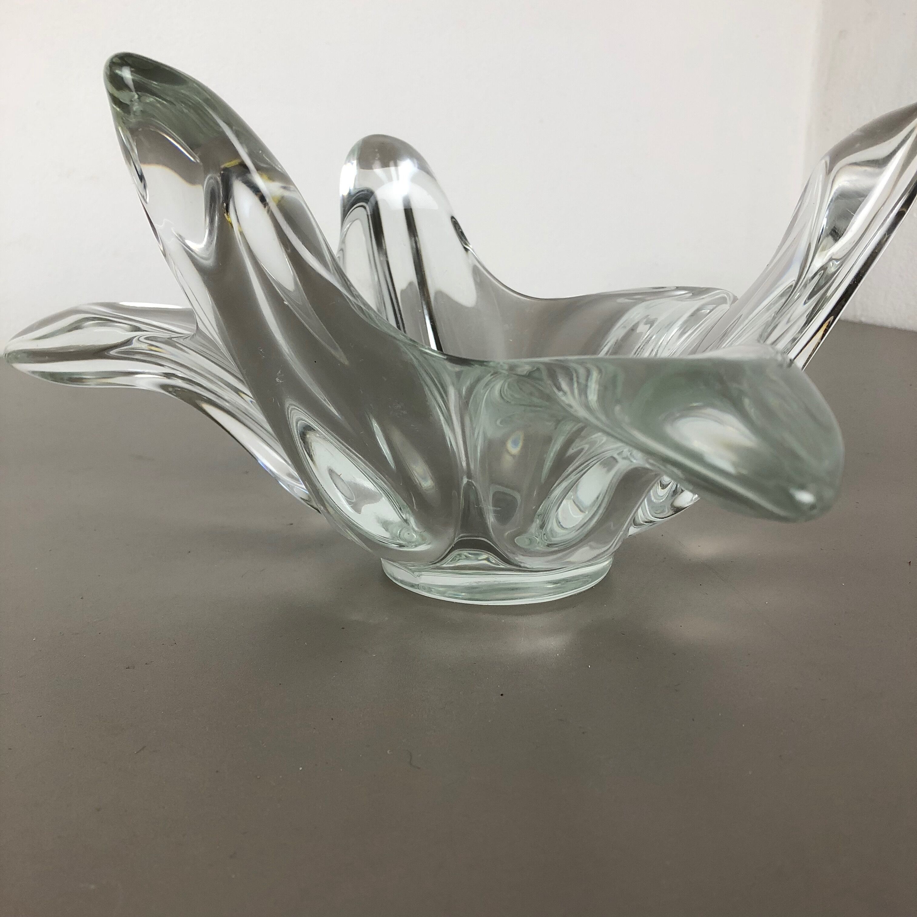 Large French Floral Crystal Glass Shell Bowl by Art Vannes, France, 1970s