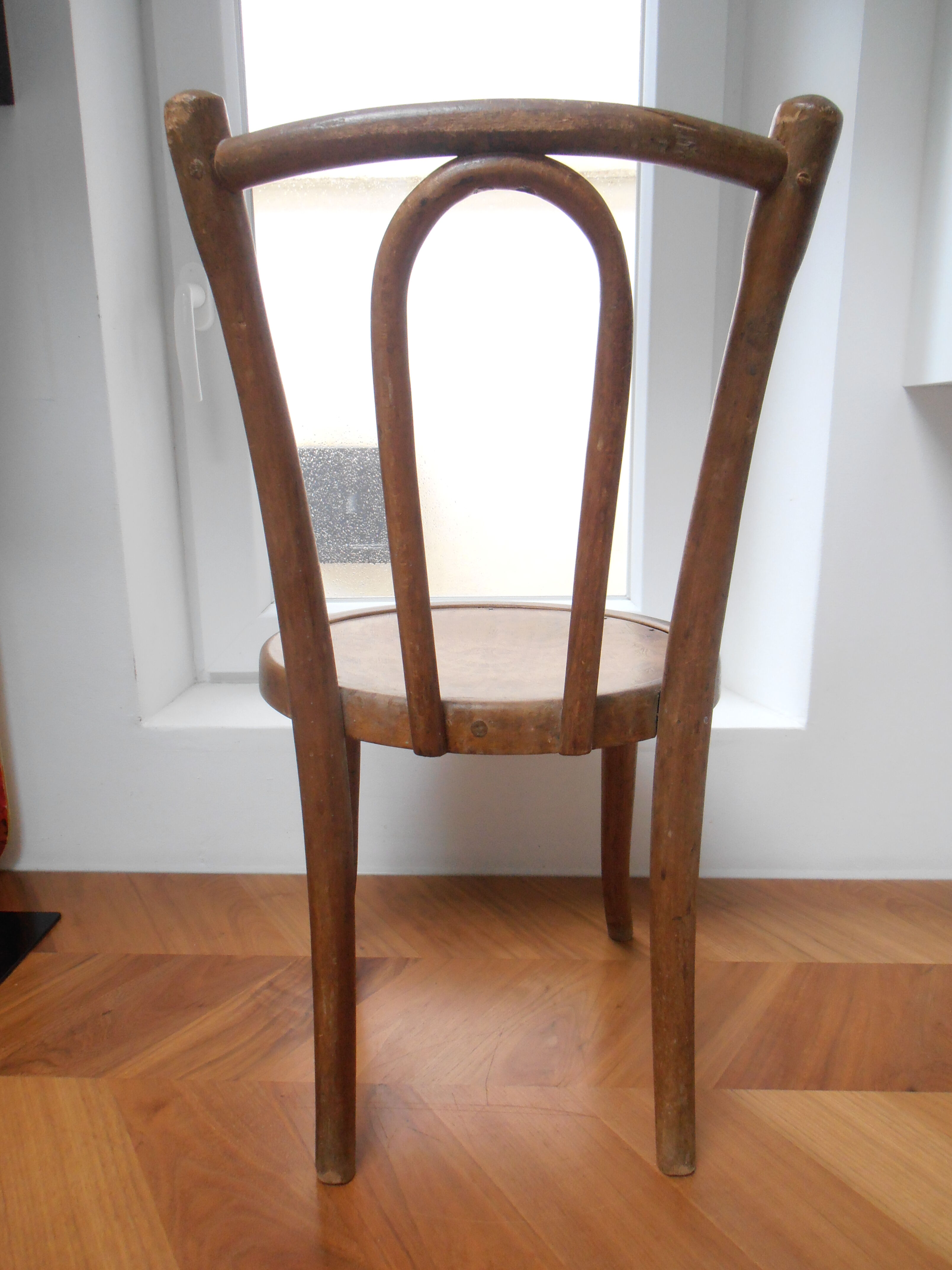 Small children's chair 1900 type bistro