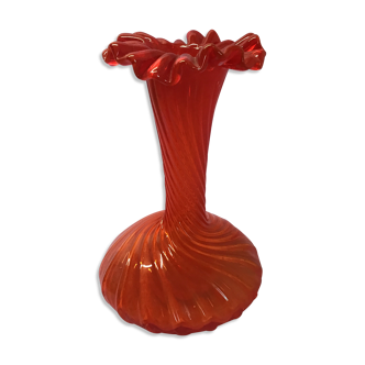 Twisted glass vase