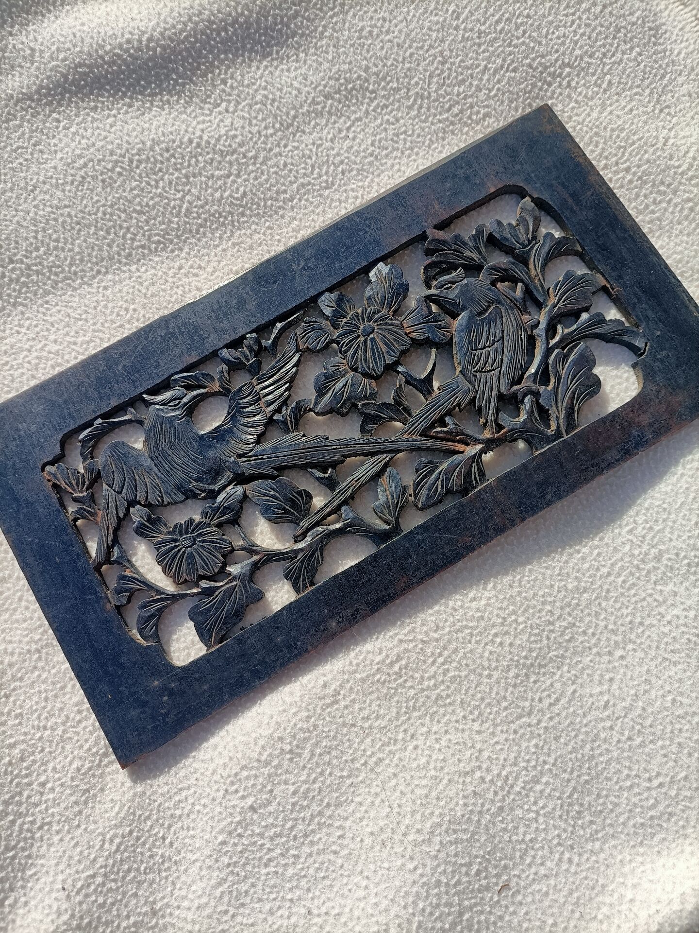 Relief sculpture