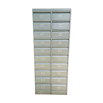 Metal clamshell cabinet