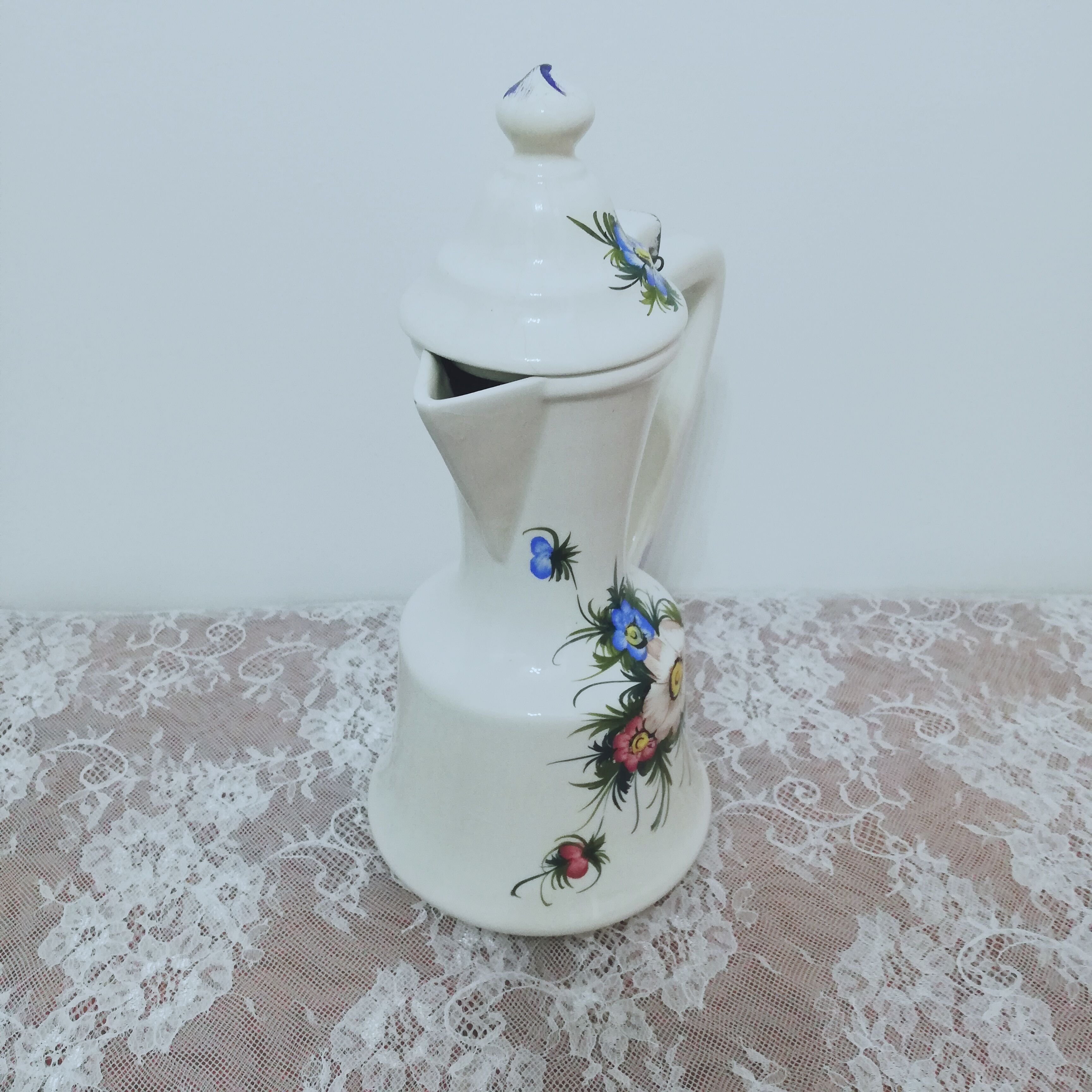 Pitcher vase in Italian earthenware