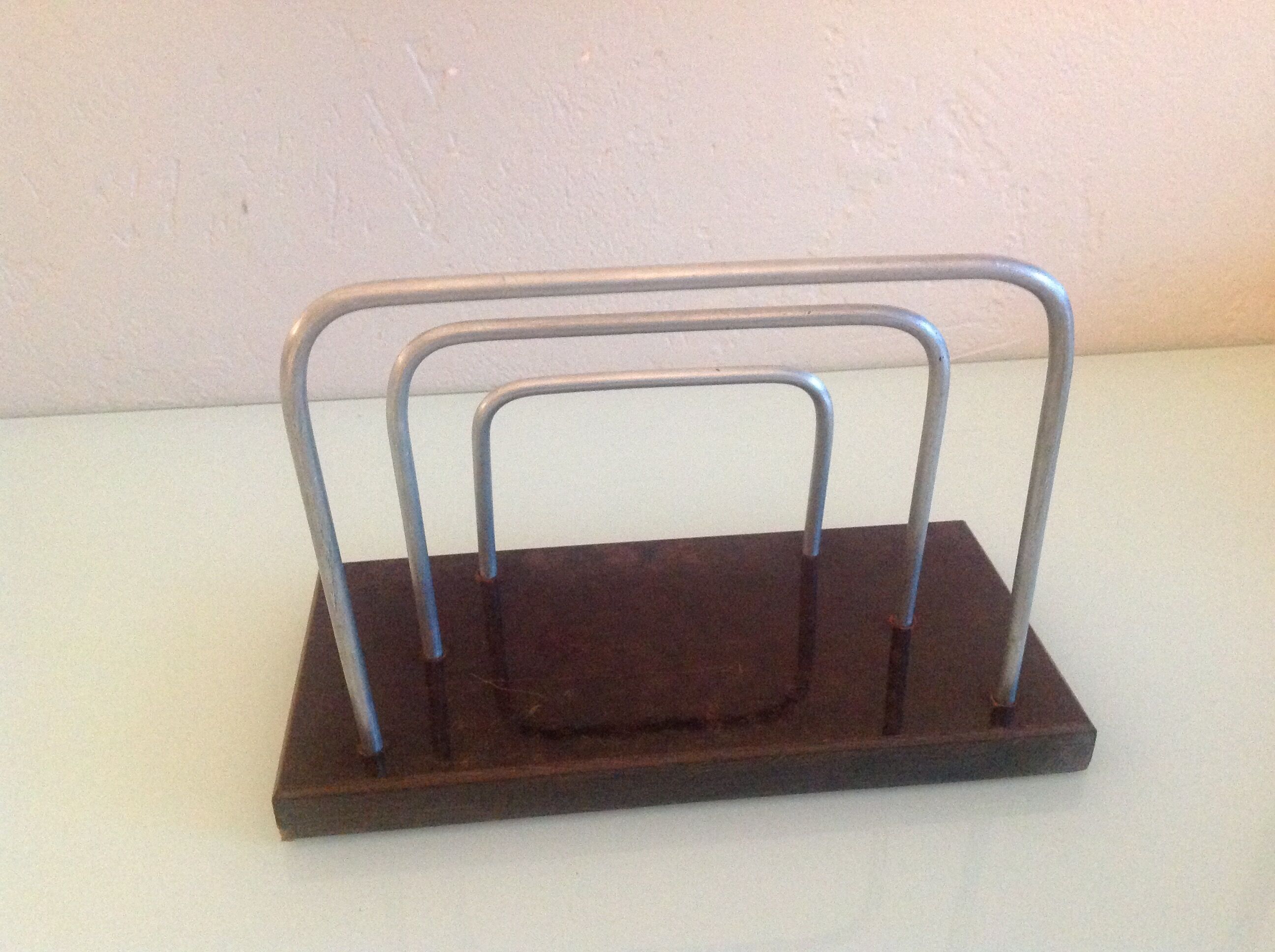 Letter holder in bakelite and chromed metal art deco style / 30s-40s
