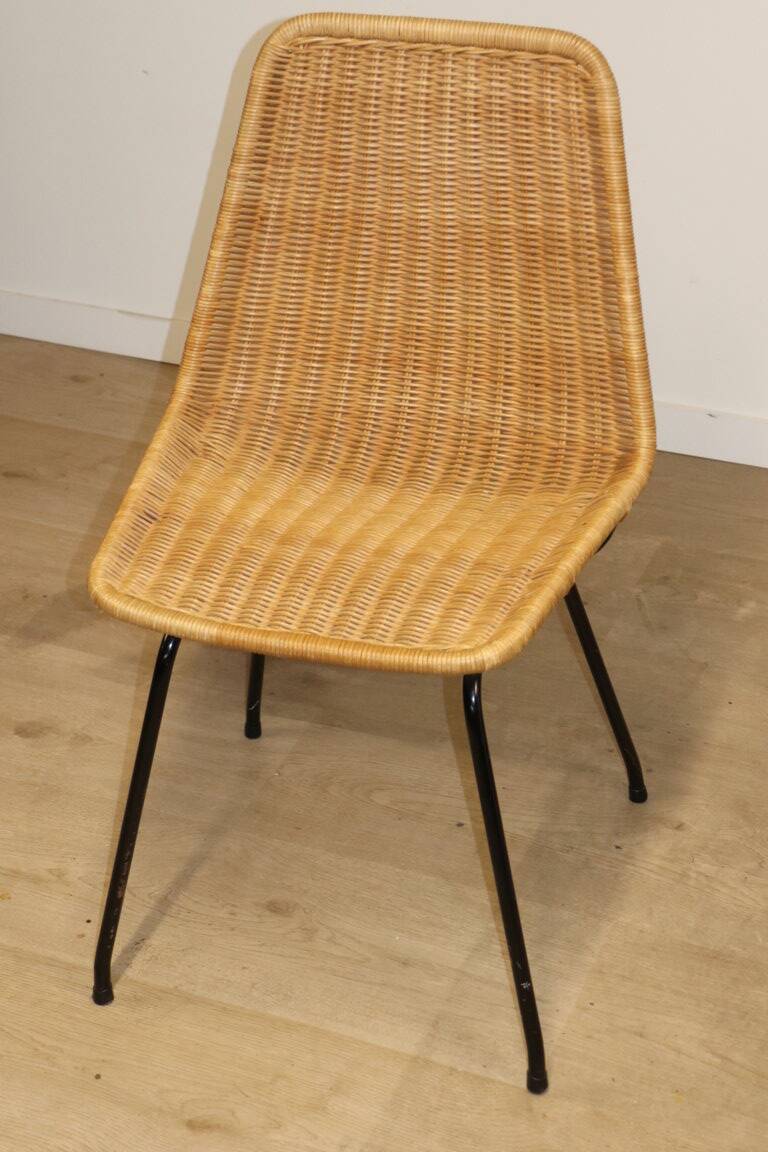 Vintage "Italia 100" model chair by Rotanhuis in woven wicker, 1950s
