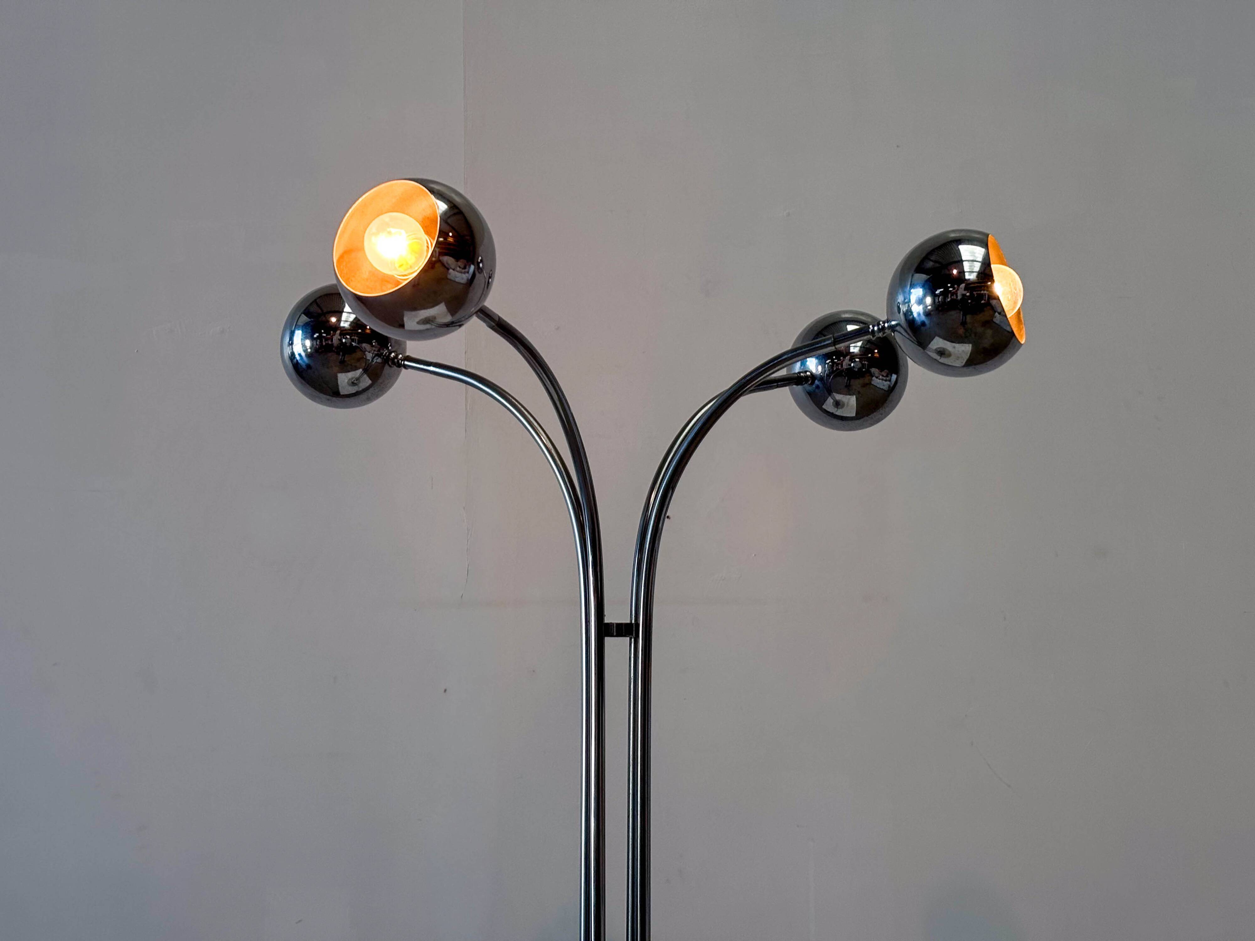 Sculptural Italian table or floor lamp