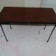 Table basse pieds en fer forgé plateau en bois  77 x 38 cm