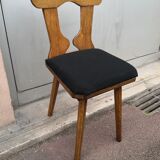 1chaise en chêne massif