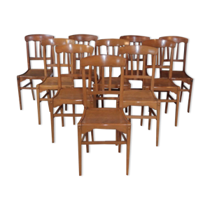 Suite de 10 chaises en hêtre XXe