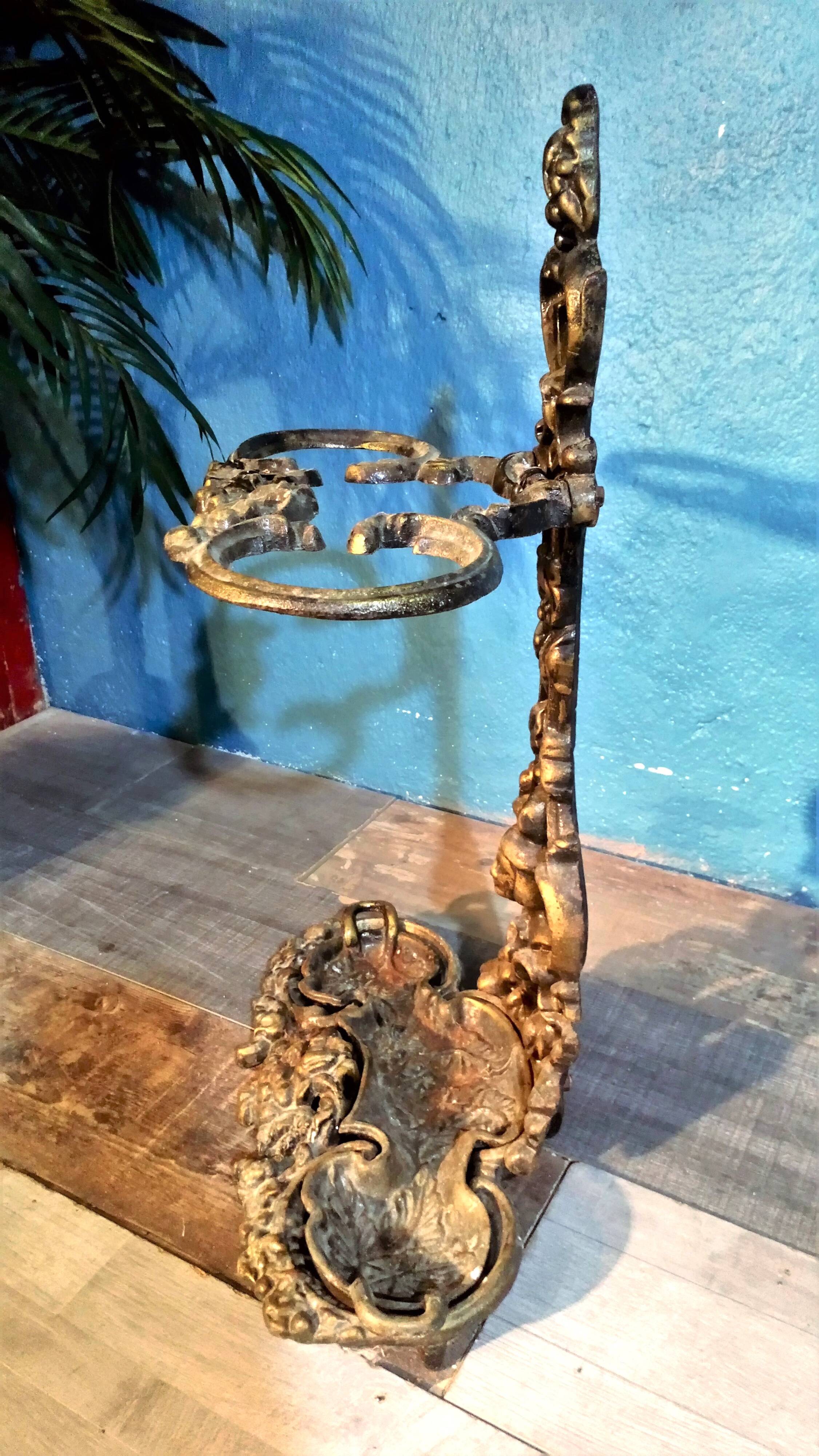 1900s umbrella stand