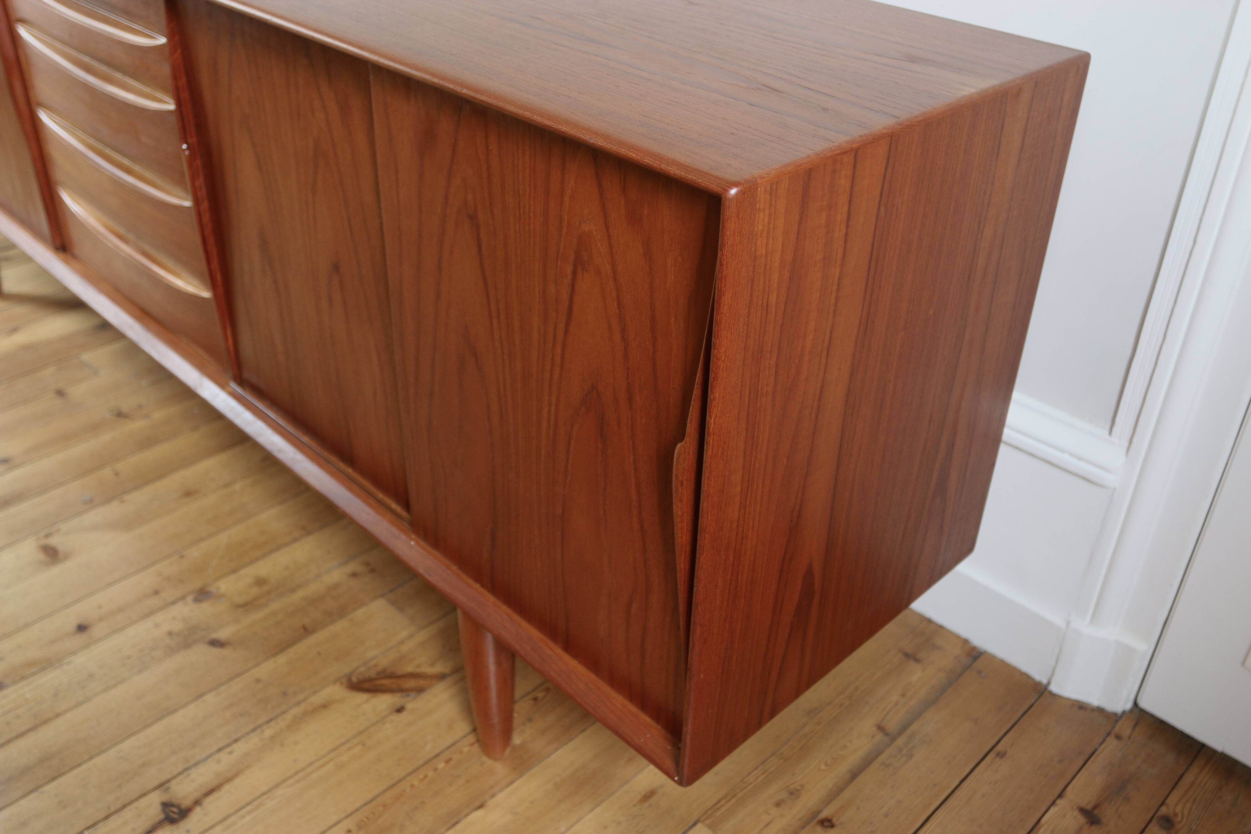 Enfilade scandinave vintage en teck Arne Vodder, 1960