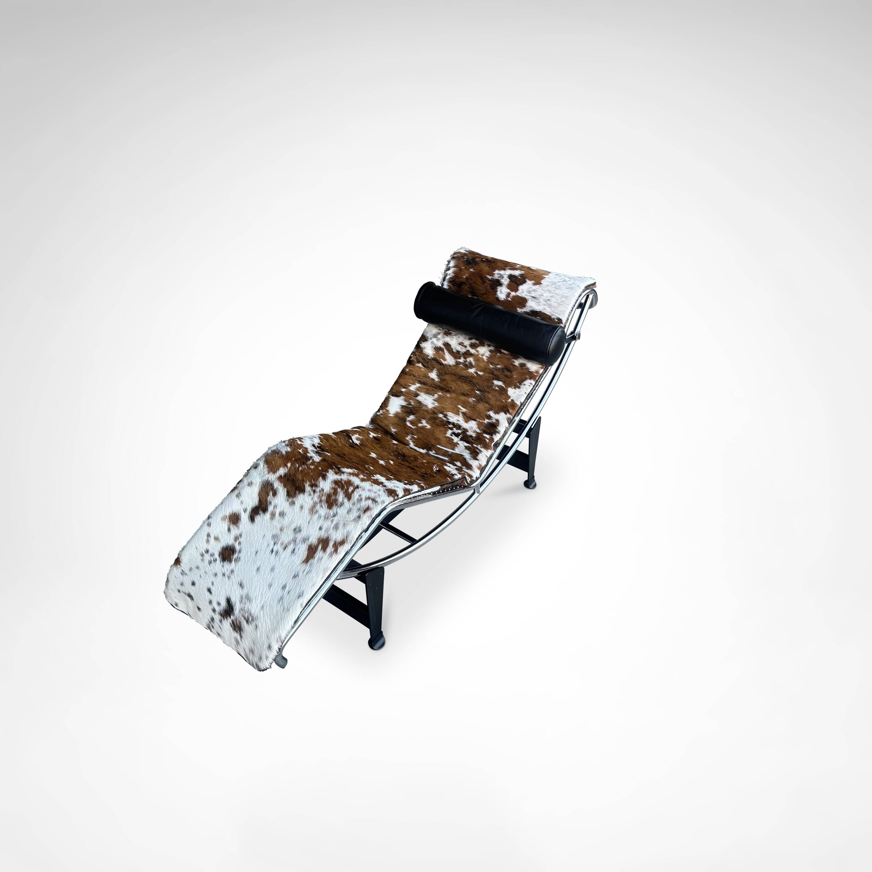 LC4 double ponyskin chaise longue by Le Corbusier for Cassina 1990s