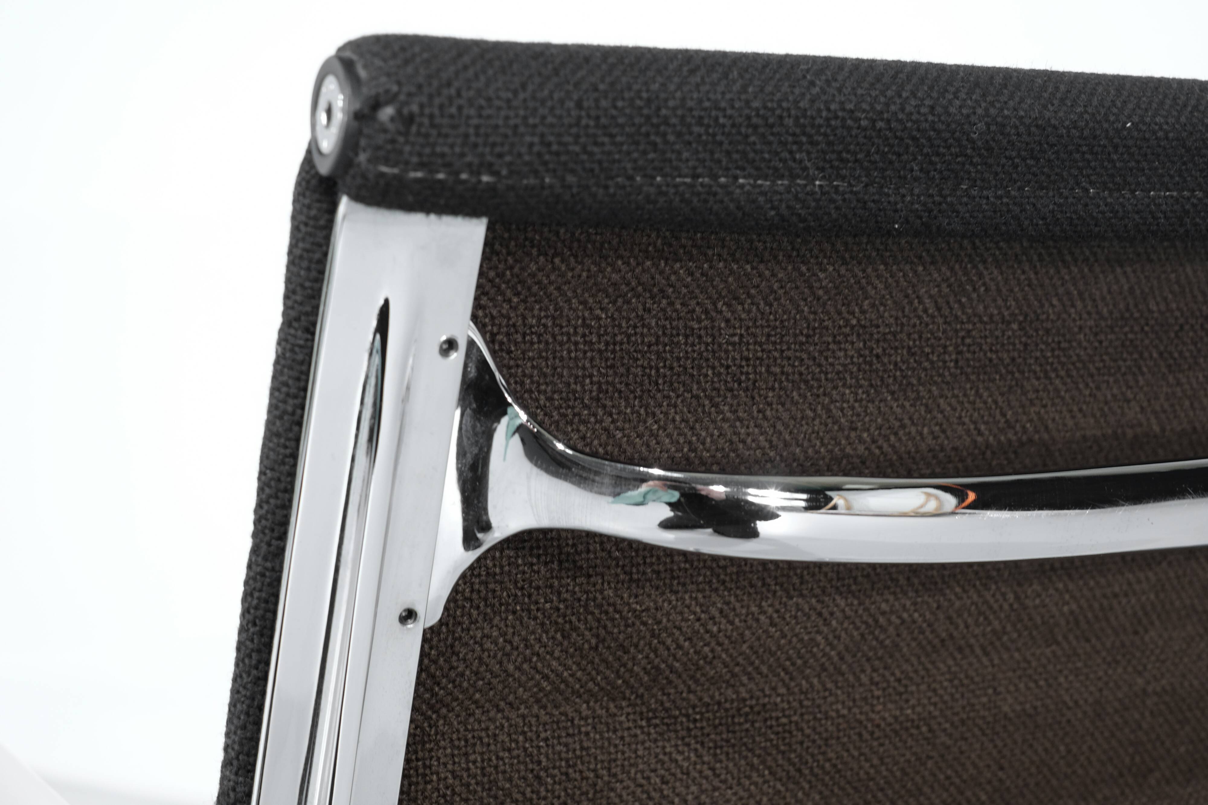 Office chair "EA 117" Charles Ray Eames for ICF USA 1969.