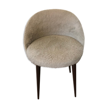 Grey mmoute chair