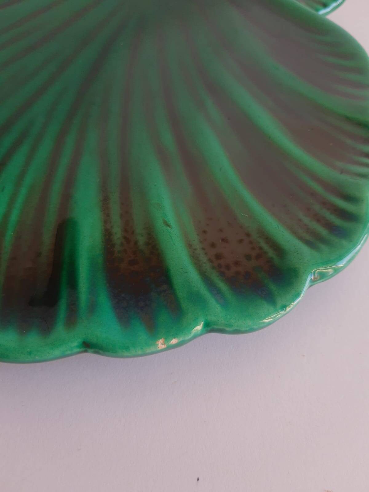Petit plat coquille vert ancienne vintage