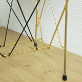 Side table with magazine rack