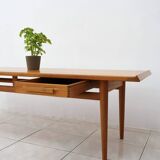 Grande table basse en teck par Torbjorn Afdal pour Haug Snekkeri