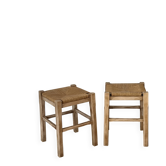 Paire de tabourets anciens en bois massif brut et assise paillée