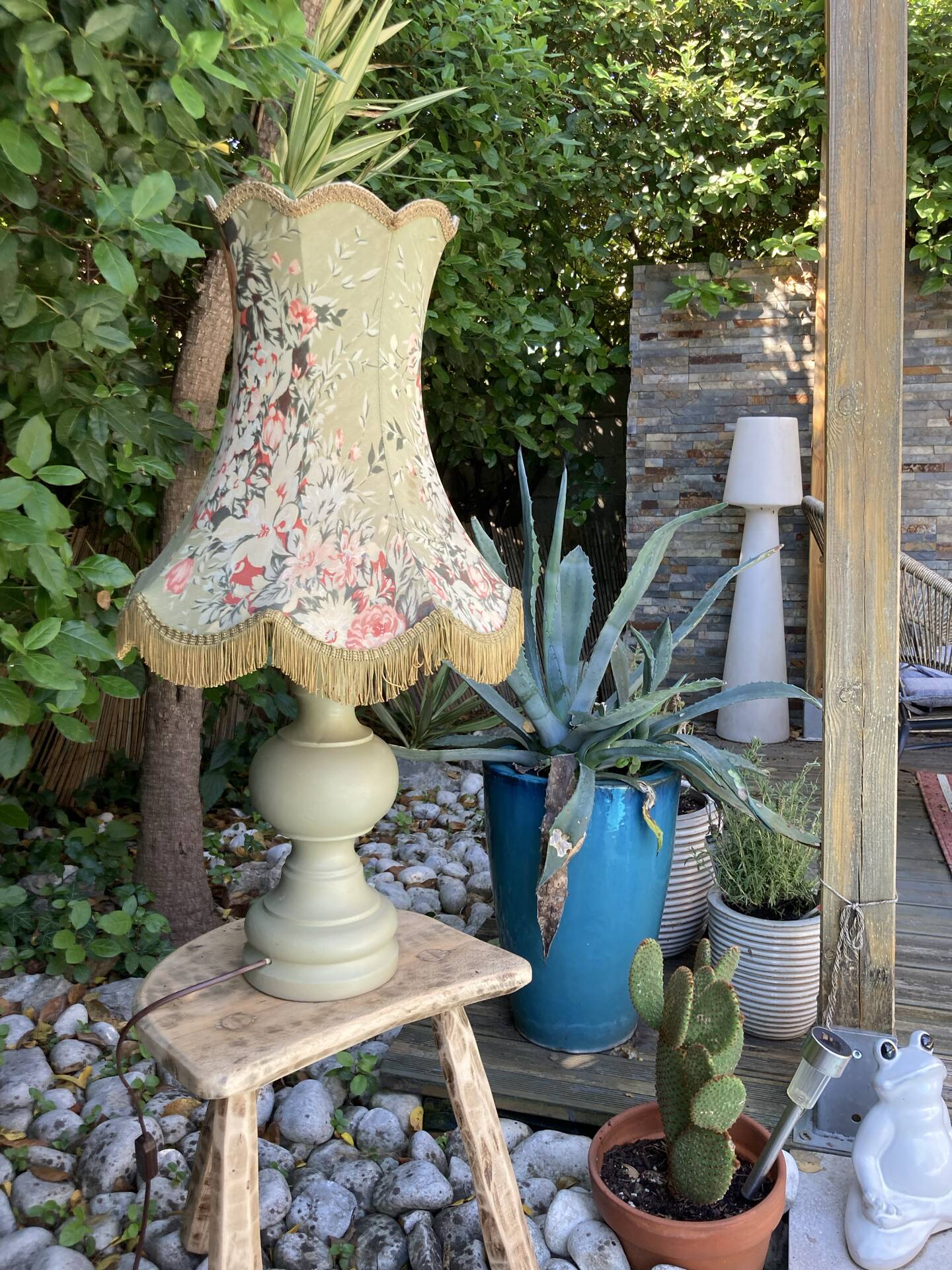Vintage lamp 🌸 floral / naturalist lampshade