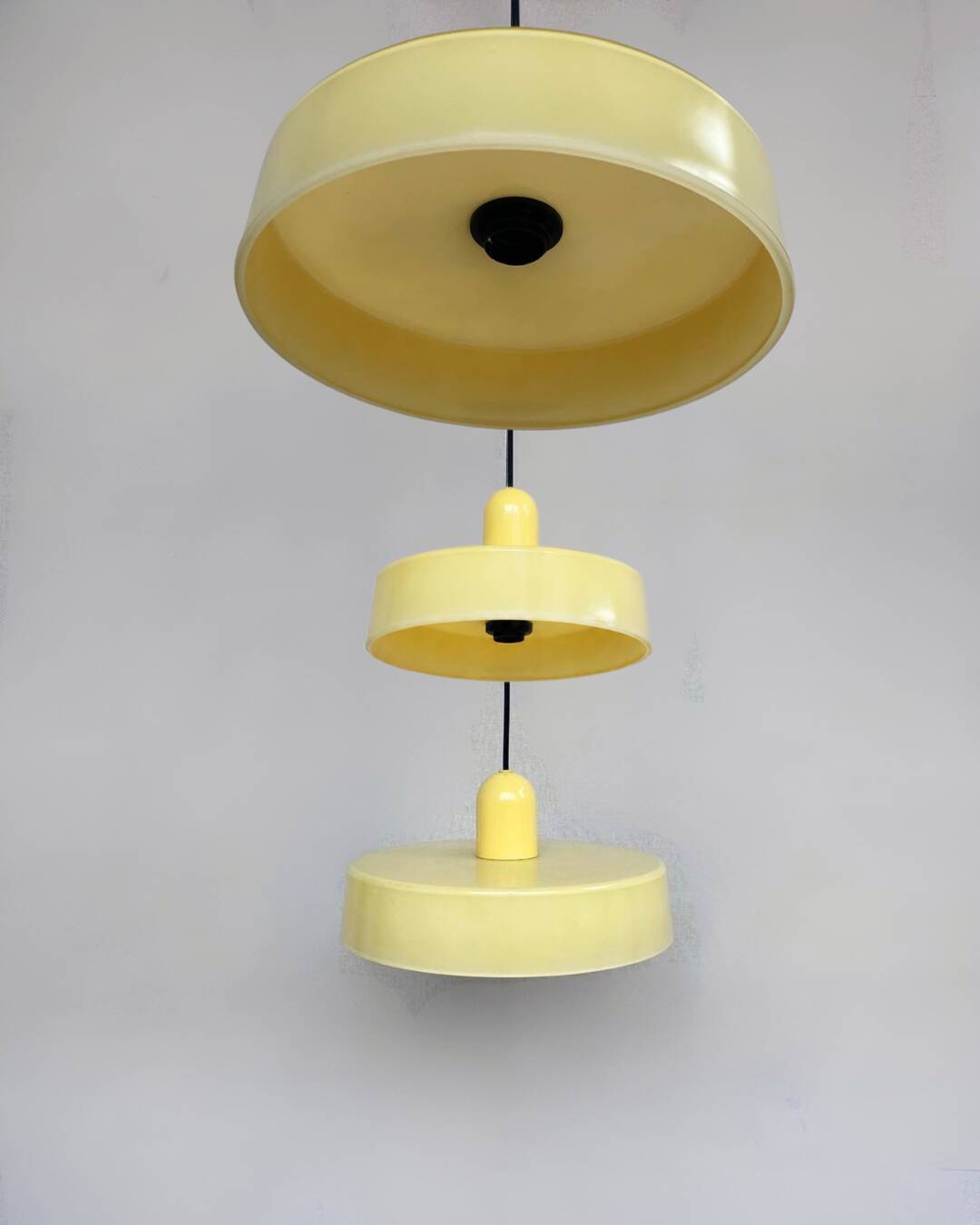 Yellow suspension