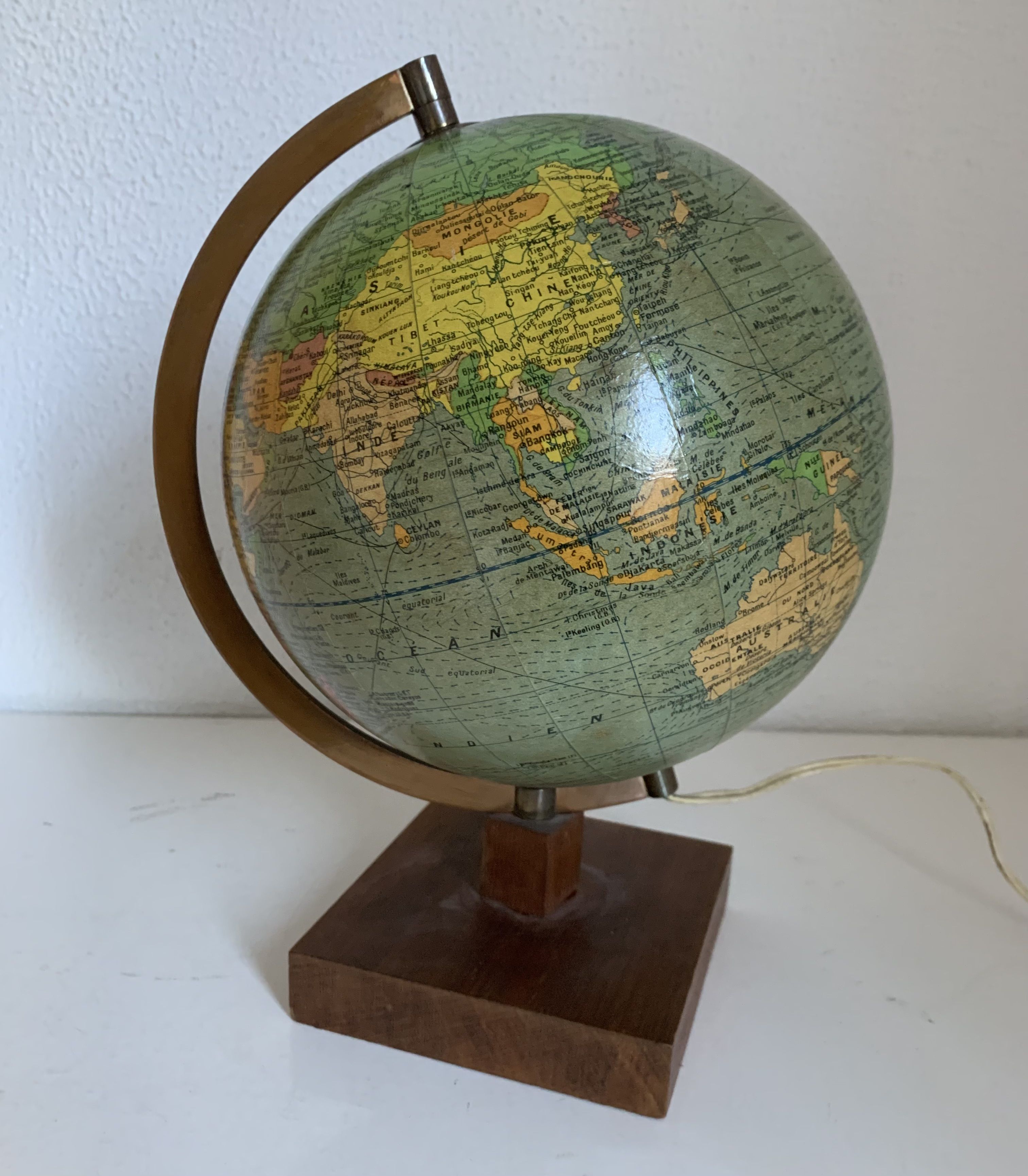 Vintage globe 1960 terrestrial Girard Barrère glass wood - 29 cm