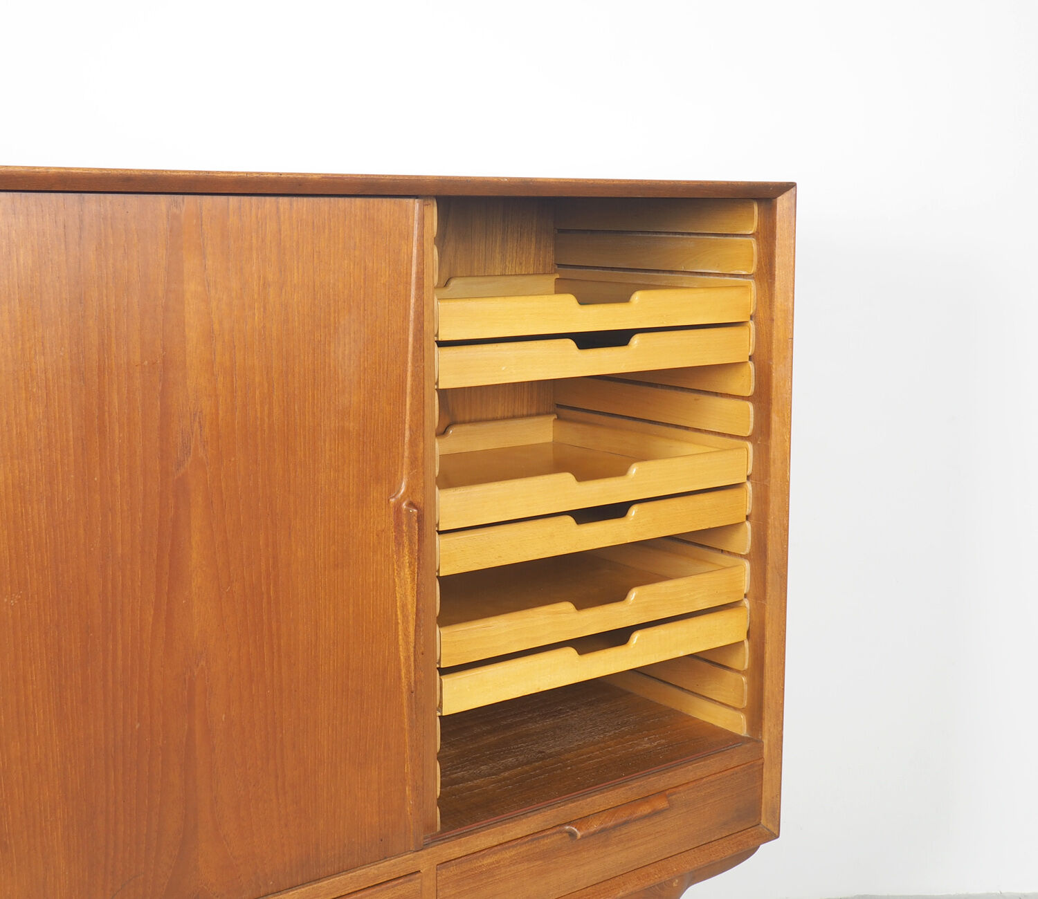 No. 17 buffet from Omann Jun, 1960s